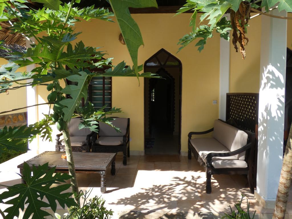 Kiwengwa Bungalow Boutique Resort Bagian luar foto