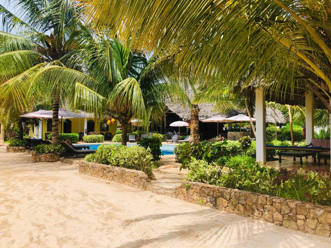 Kiwengwa Bungalow Boutique Resort Bagian luar foto