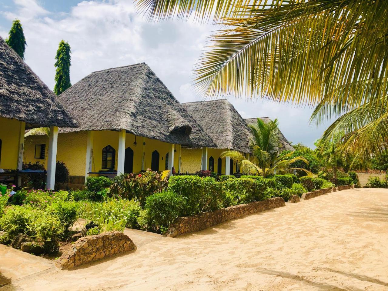 Kiwengwa Bungalow Boutique Resort Bagian luar foto