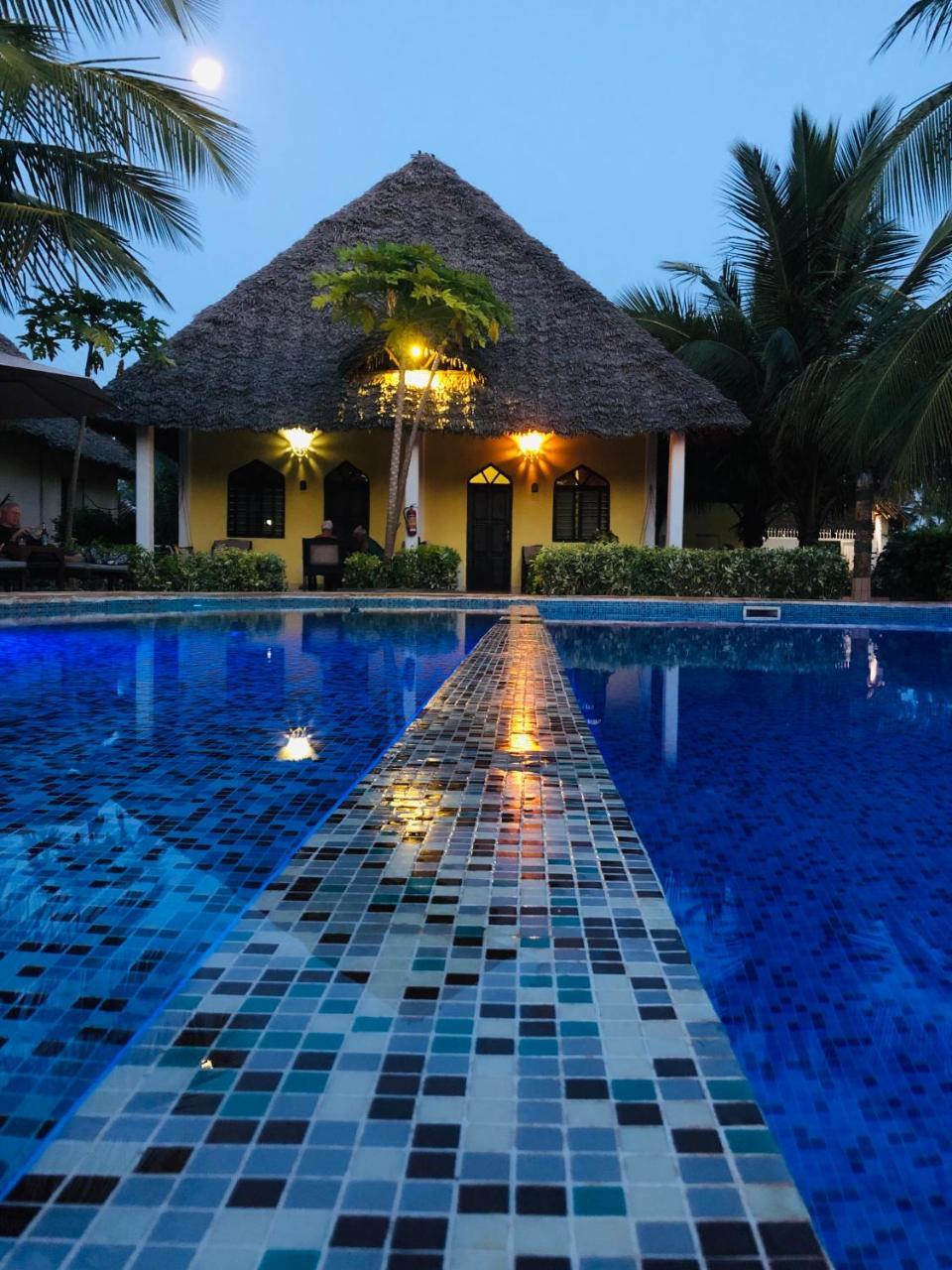 Kiwengwa Bungalow Boutique Resort Bagian luar foto