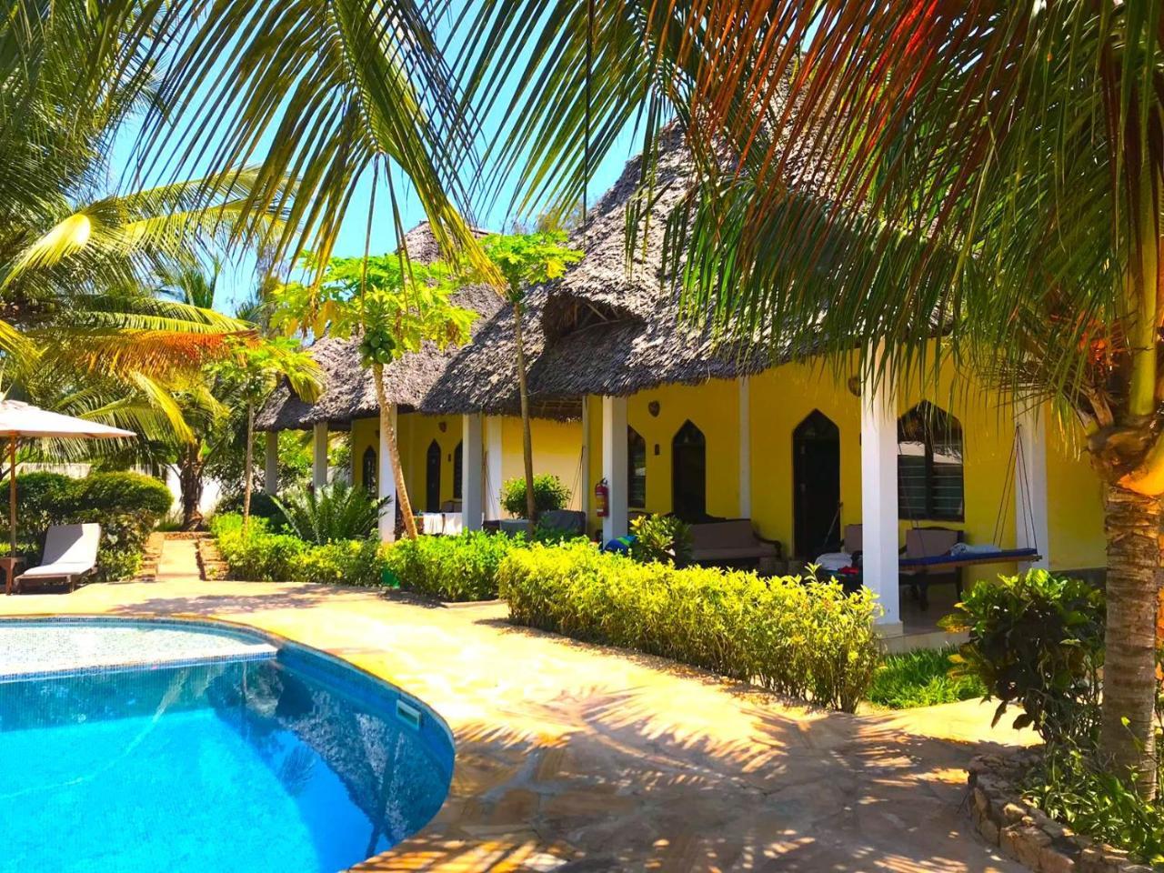 Kiwengwa Bungalow Boutique Resort Bagian luar foto