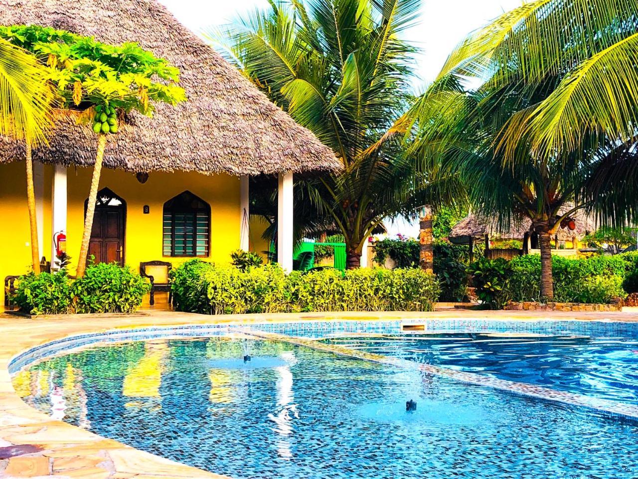 Kiwengwa Bungalow Boutique Resort Bagian luar foto